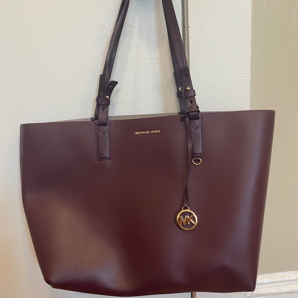 Michael Kors Handbags - Michael Kors Tote